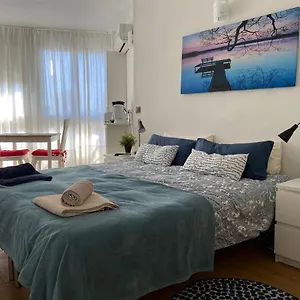 Sun 414 , Fuengirola España